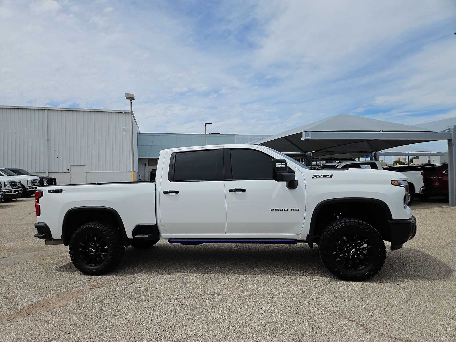 Thumbnail: 2026 Chevrolet Silverado 2500 - 9