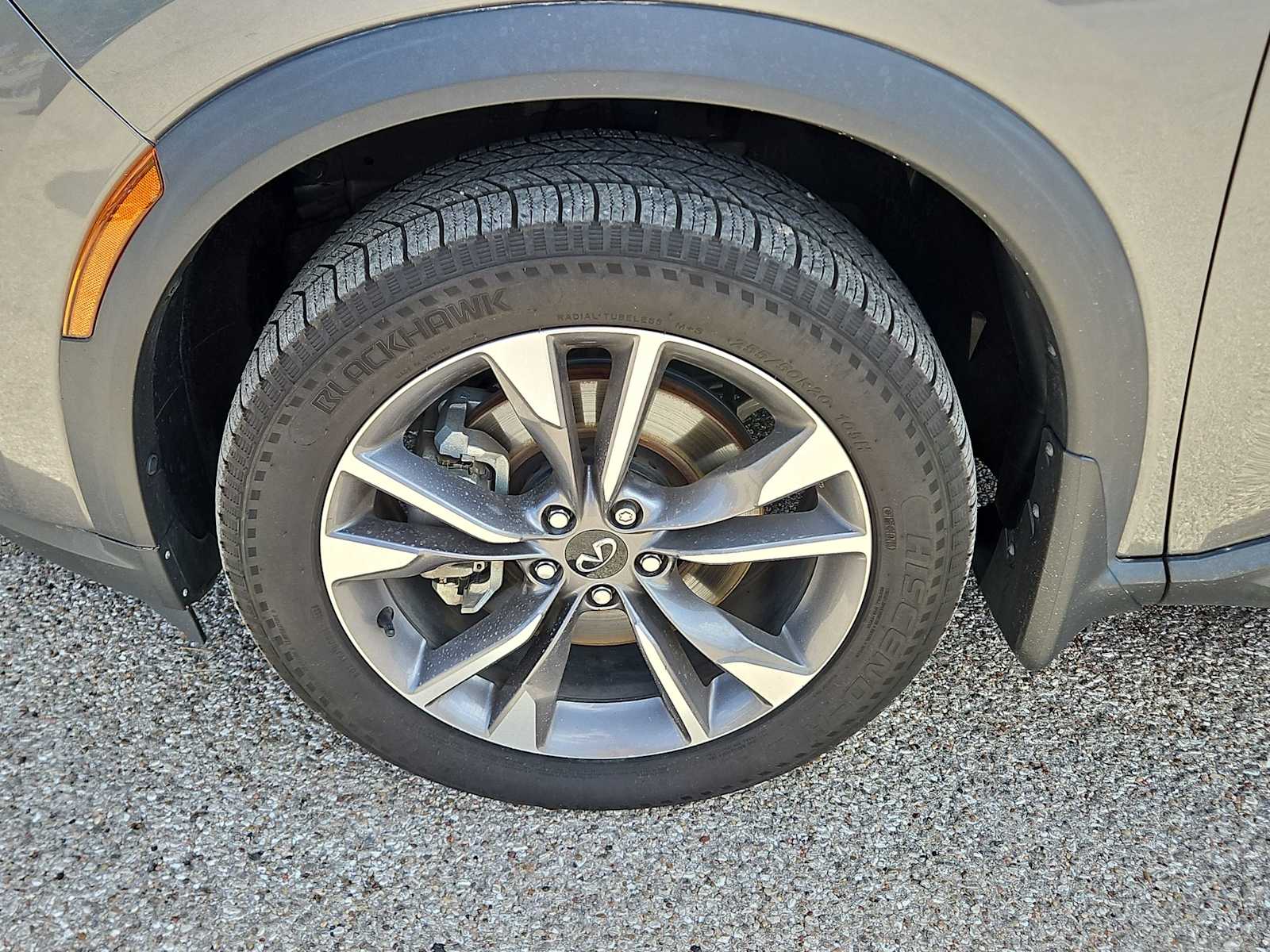 Thumbnail: 2023 INFINITI QX60 - 13