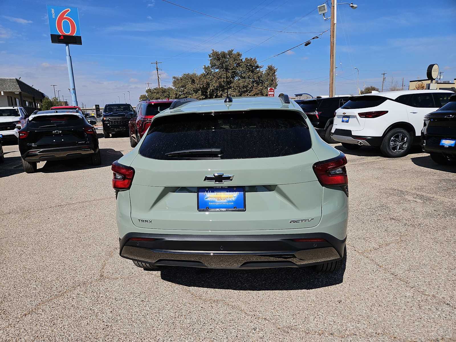 Thumbnail: 2026 Chevrolet Trax - 7