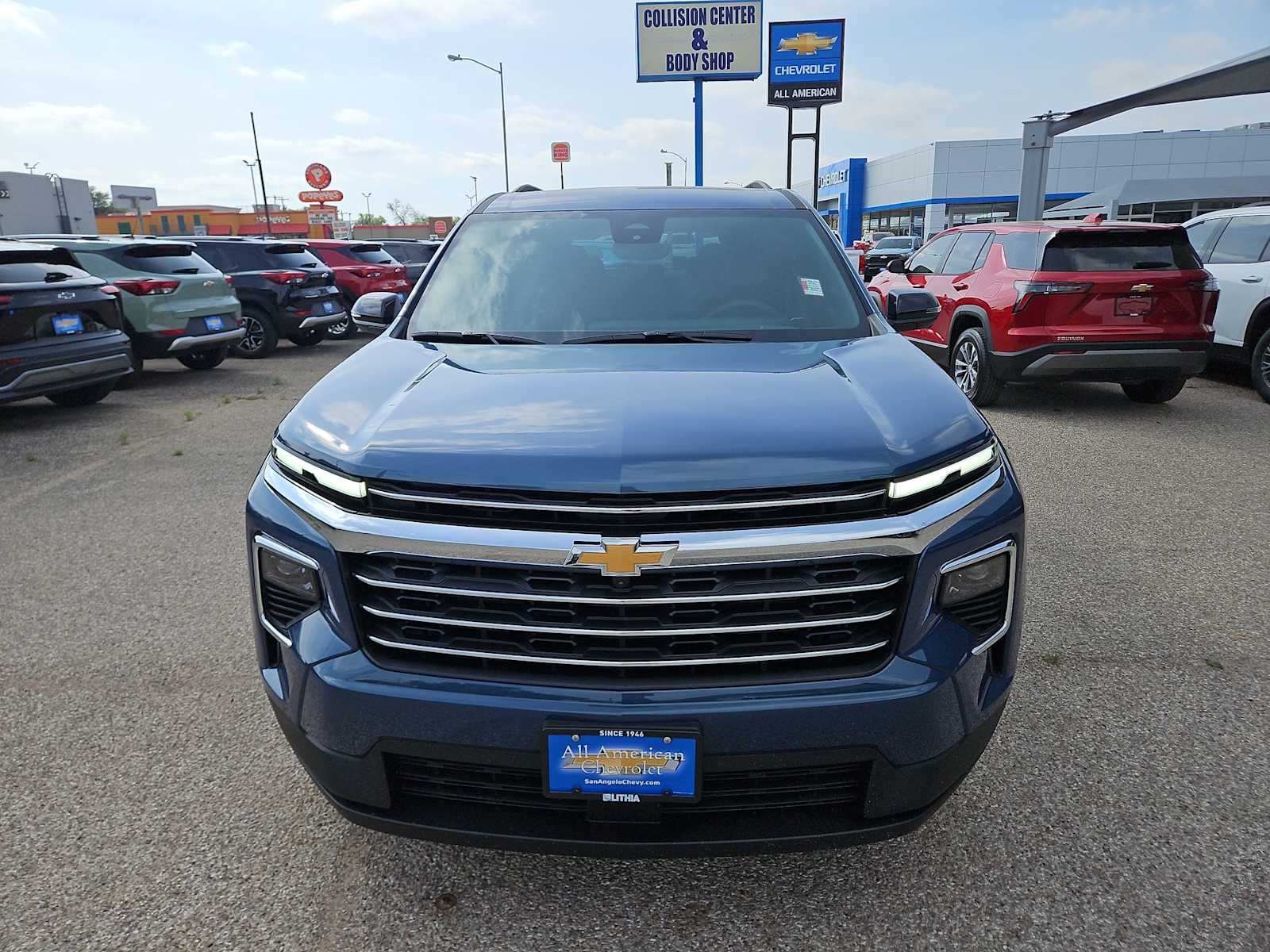 Thumbnail: 2026 Chevrolet Traverse - 3