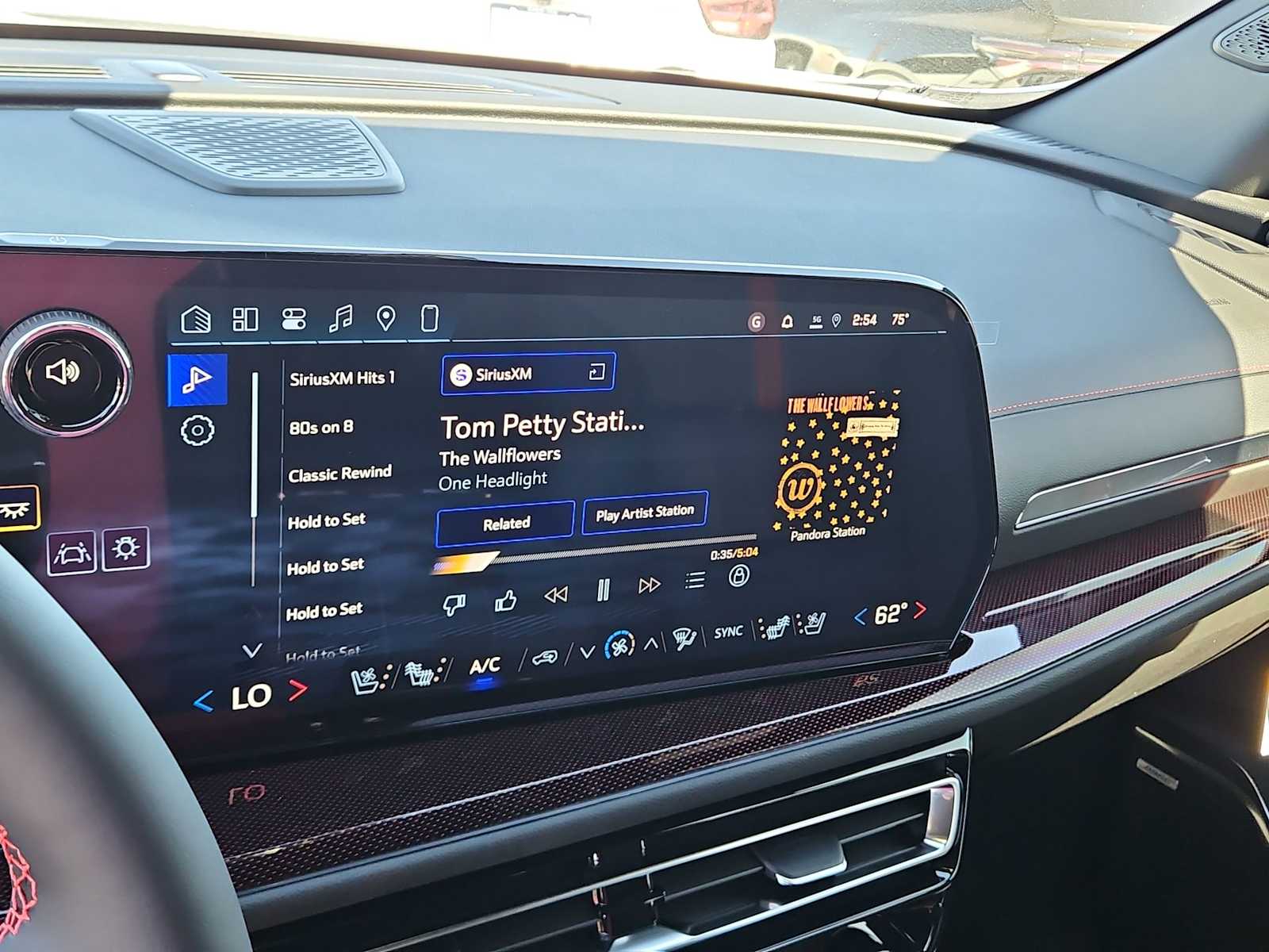 Thumbnail: 2026 Chevrolet Traverse - 24