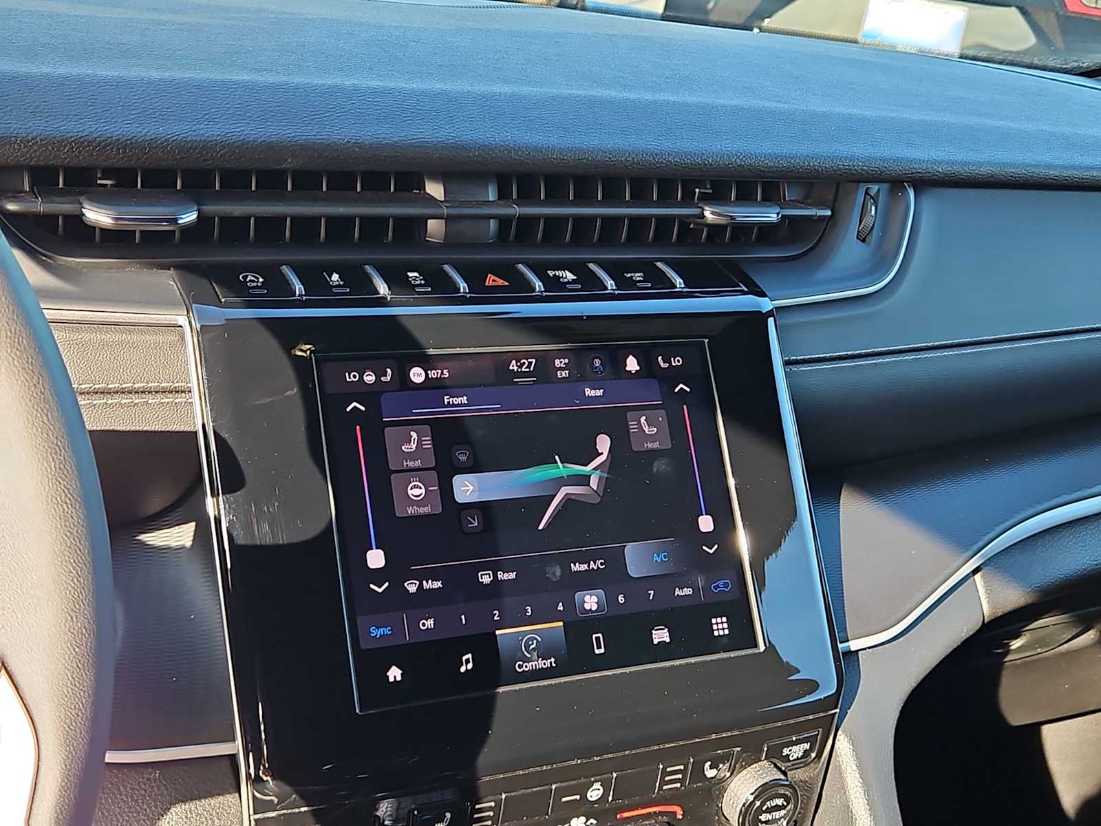 Thumbnail: 2025 Jeep Grand Cherokee L - 24