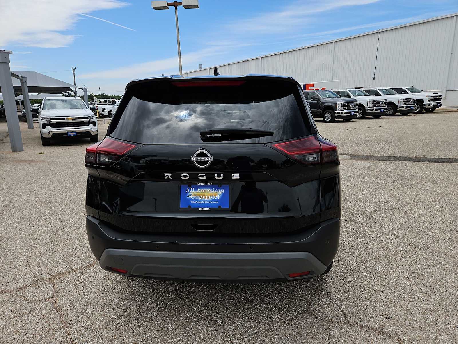 Thumbnail: 2023 Nissan Rogue - 7