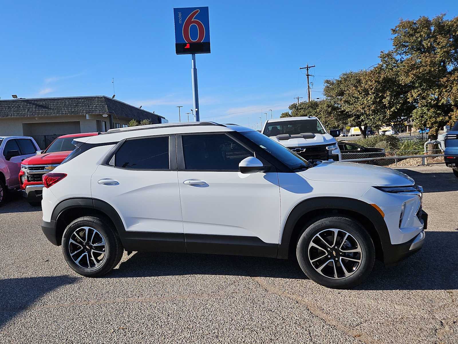 Thumbnail: 2026 Chevrolet TrailBlazer - 9