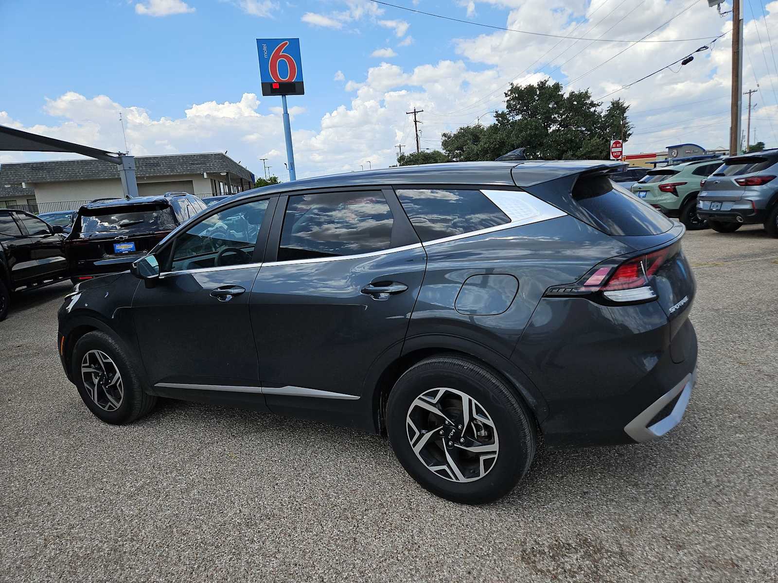 Thumbnail: 2024 Kia Sportage - 3