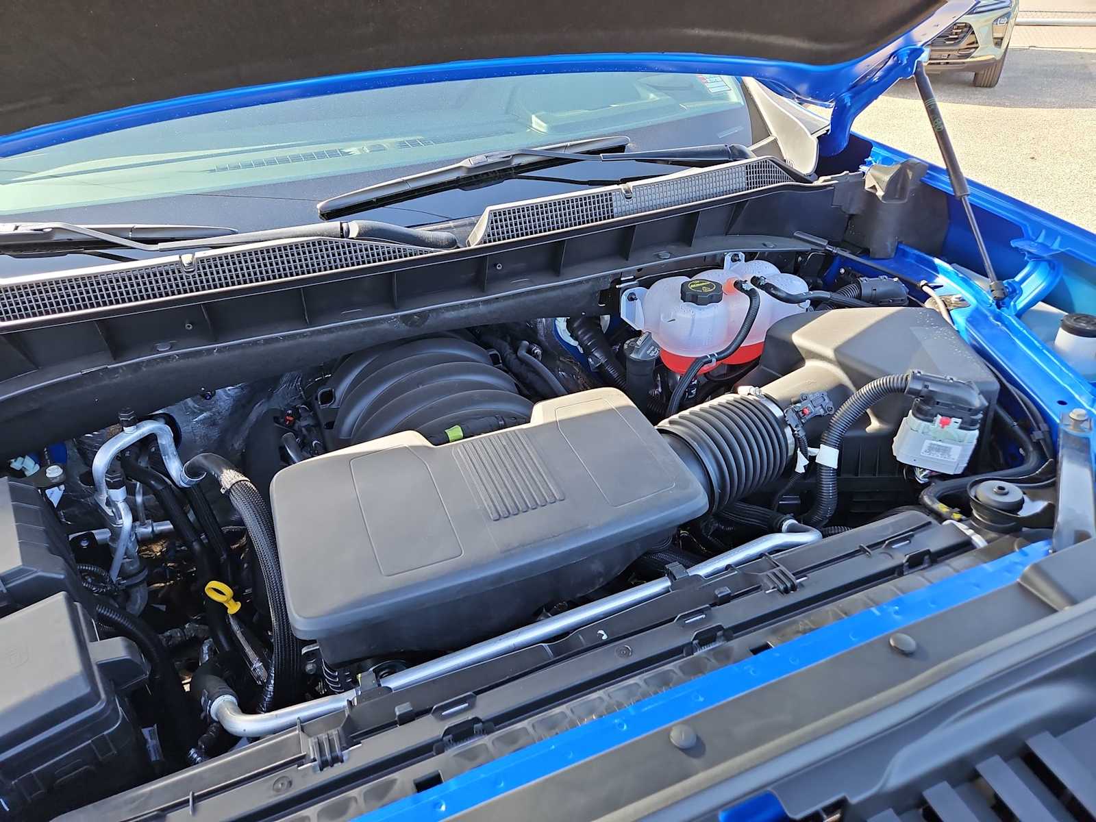 Thumbnail: 2025 Chevrolet Silverado 1500 - 9