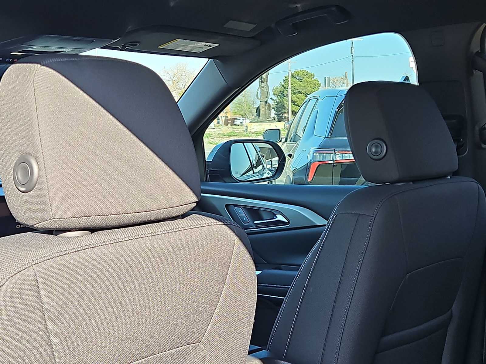 Thumbnail: 2026 Chevrolet Traverse - 16