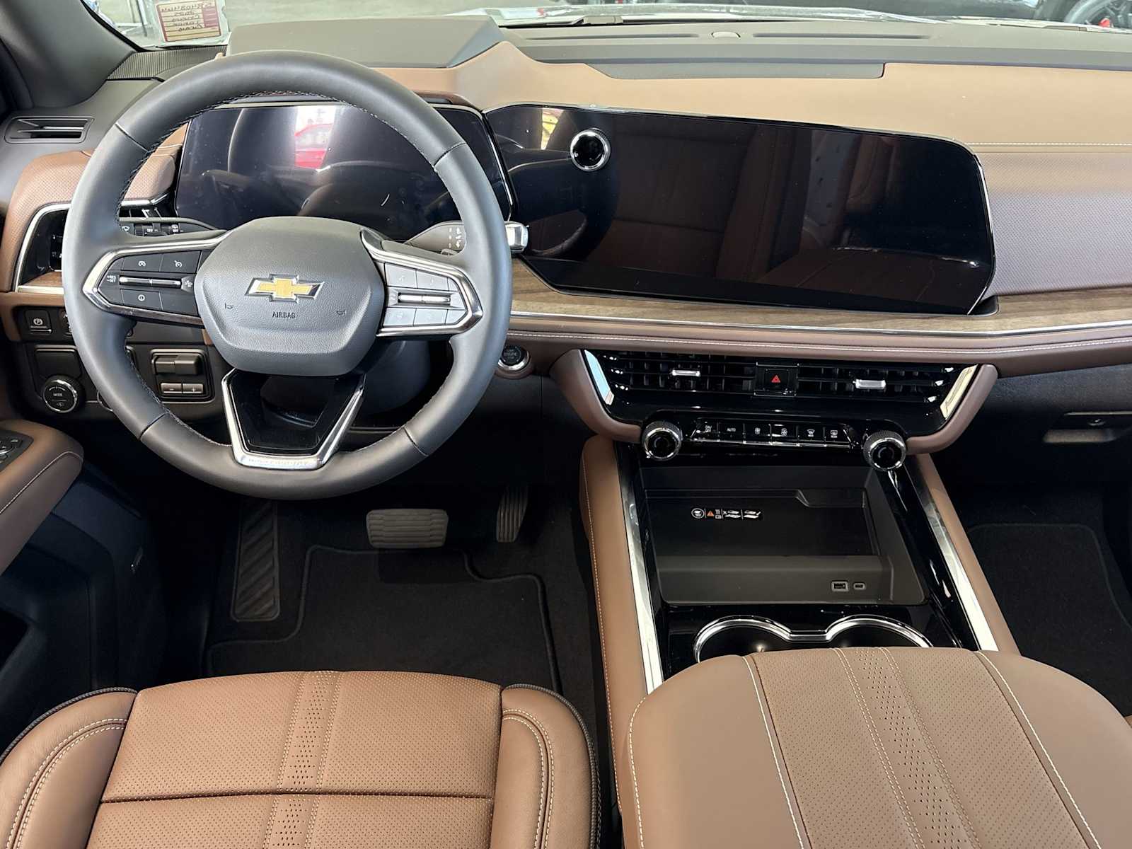 Thumbnail: 2025 Chevrolet Tahoe - 14