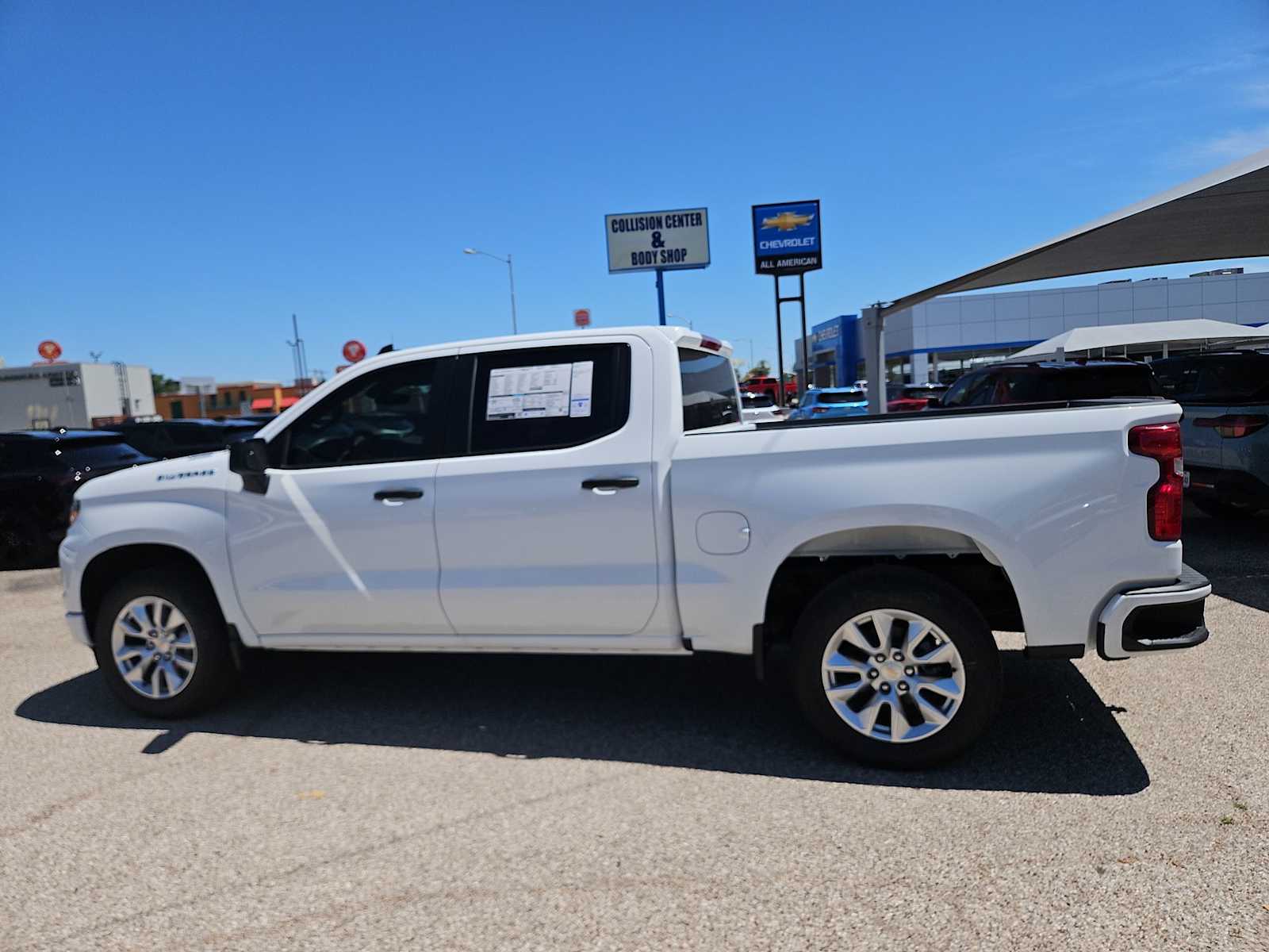 Thumbnail: 2026 Chevrolet Silverado 1500 - 5