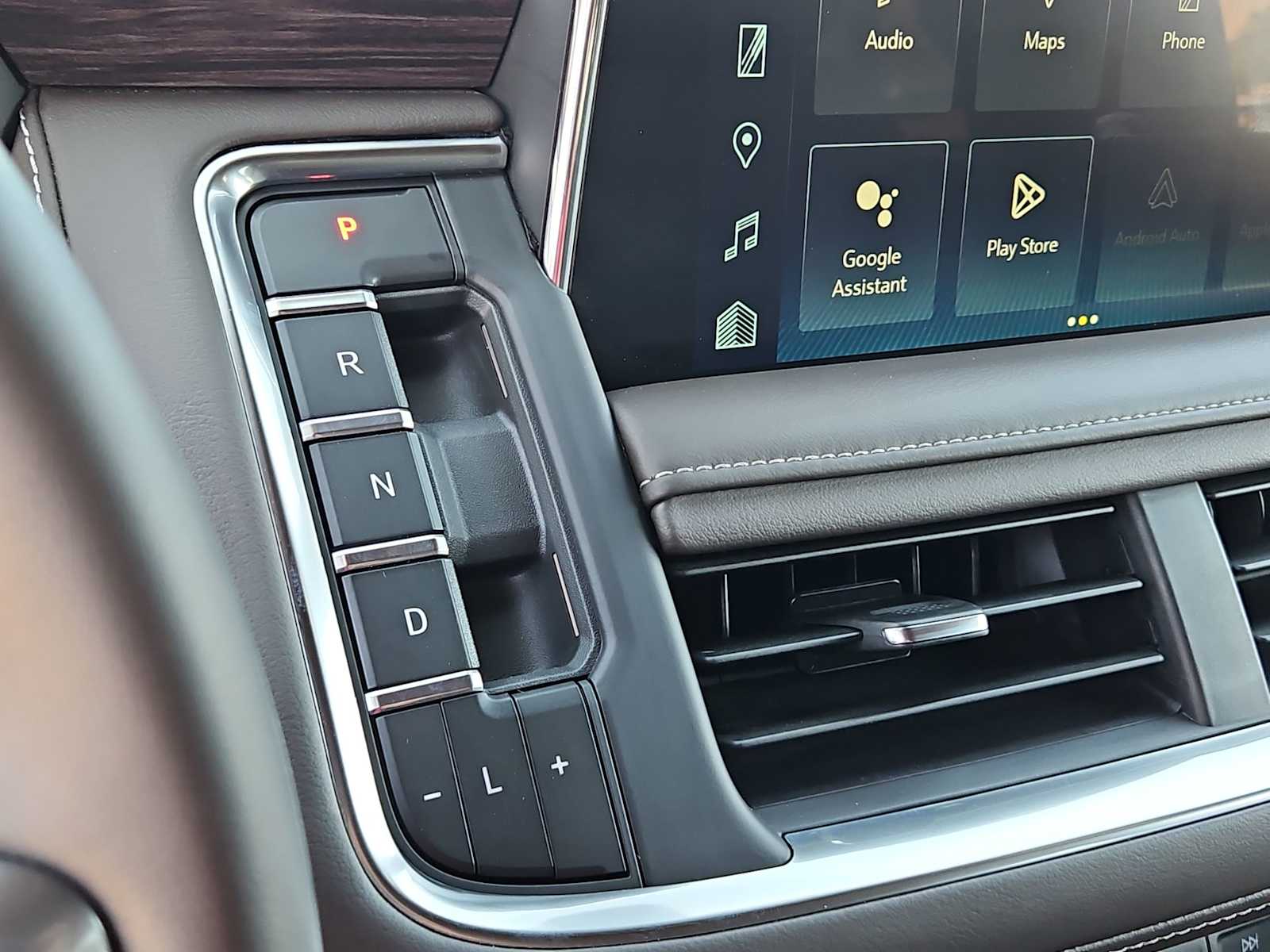 Thumbnail: 2024 Chevrolet Tahoe - 21