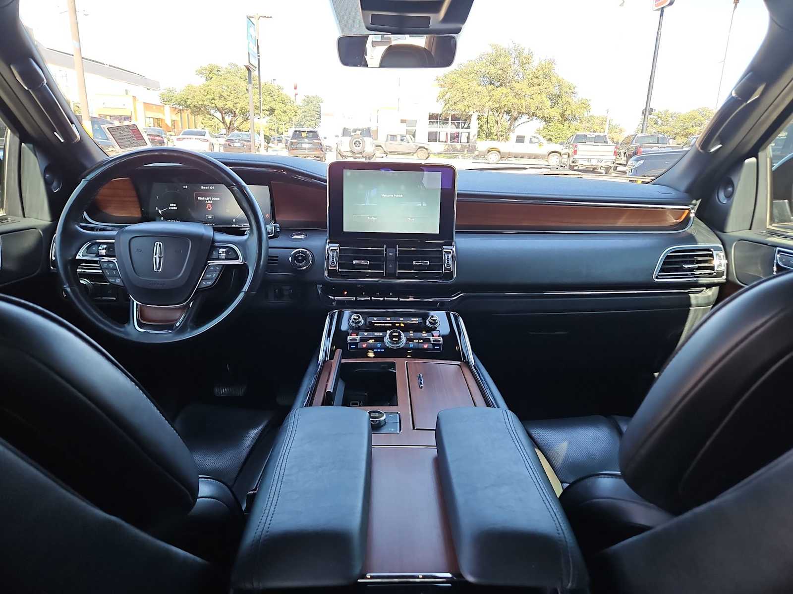 Thumbnail: 2019 Lincoln Navigator - 14