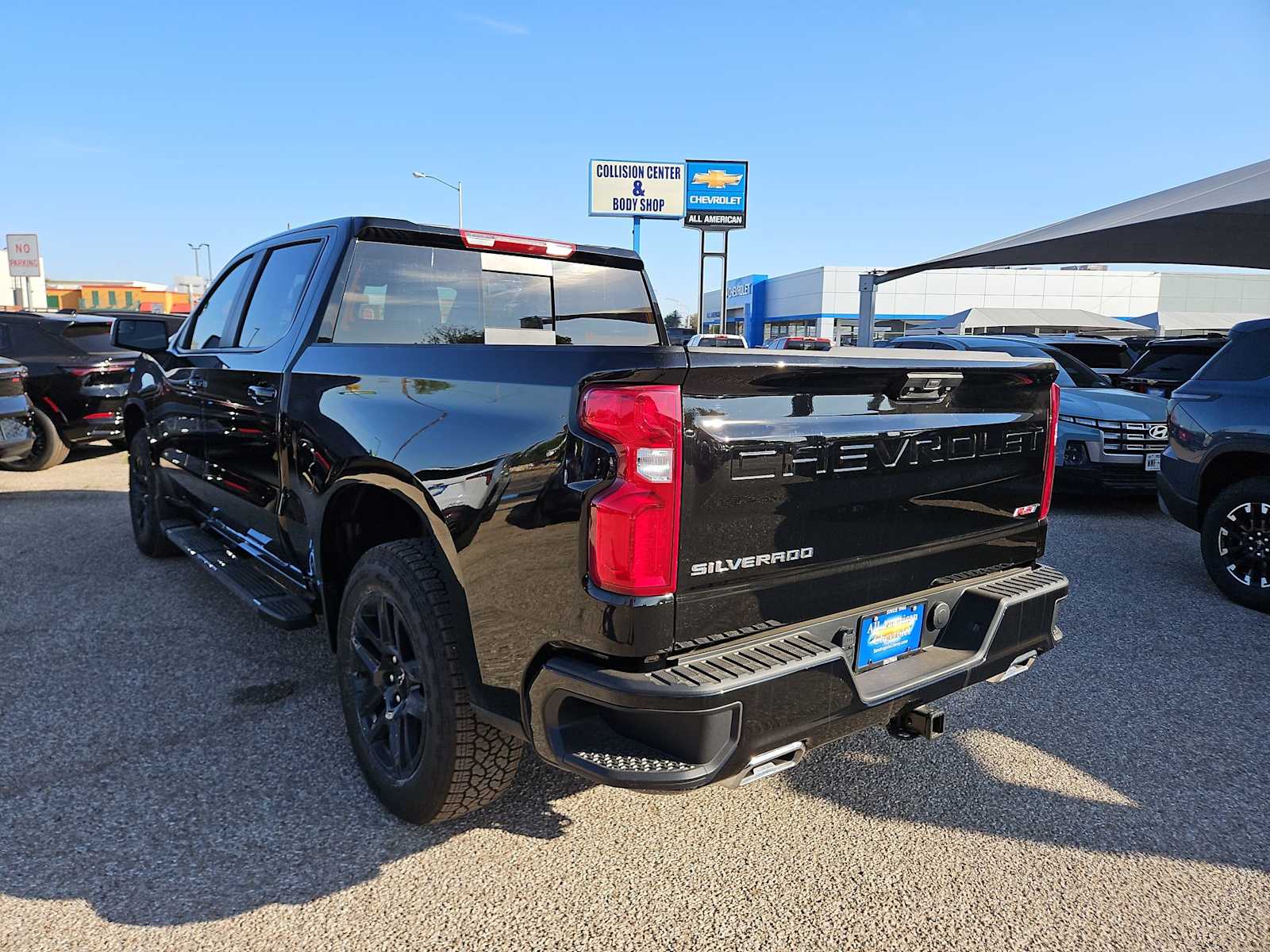 Thumbnail: 2026 Chevrolet Silverado 1500 - 6