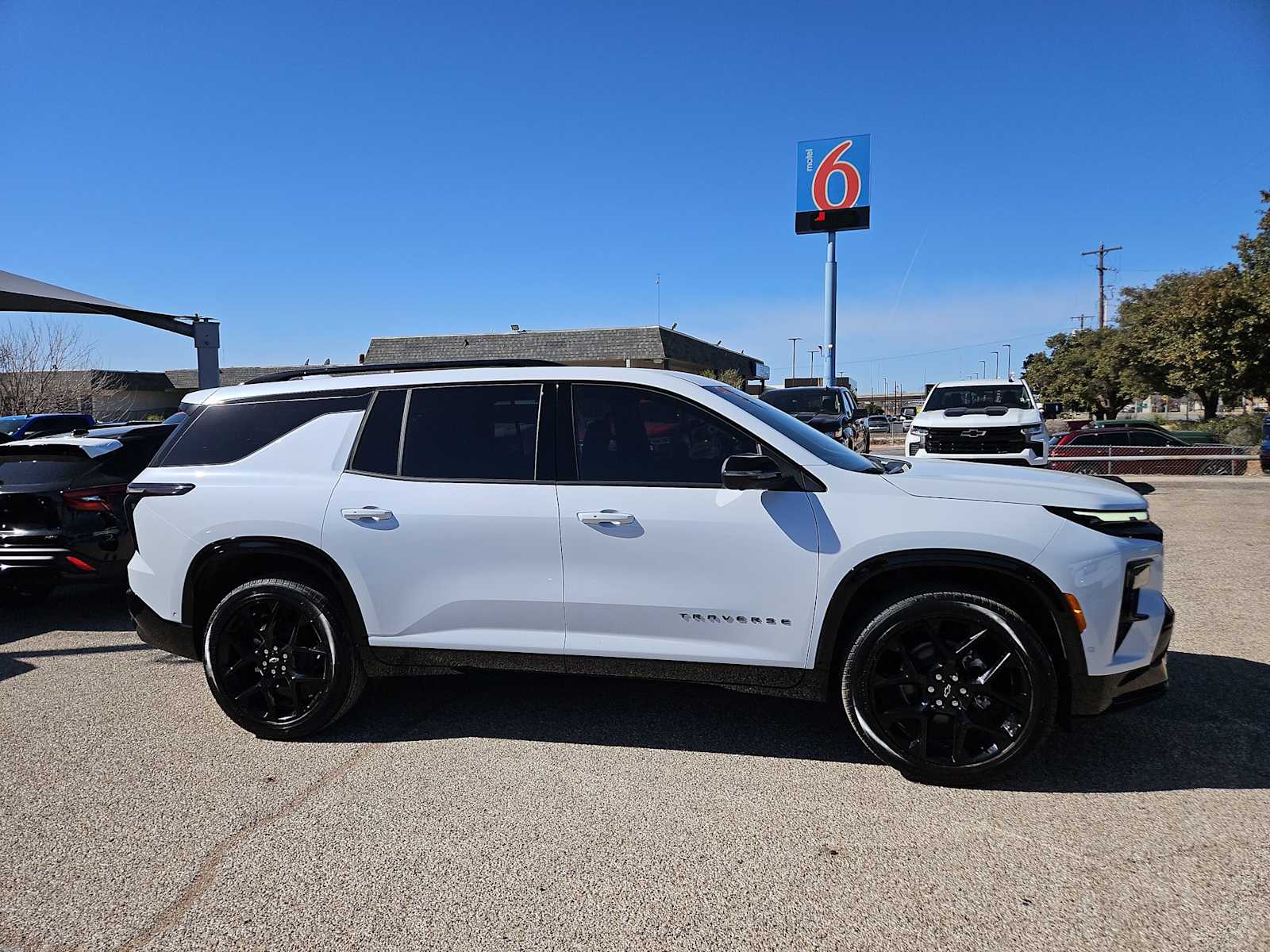 Thumbnail: 2026 Chevrolet Traverse - 9