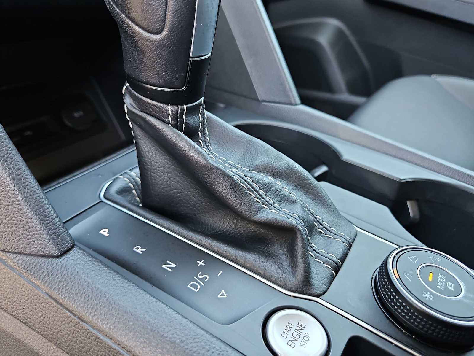 Thumbnail: 2021 Volkswagen Atlas - 21