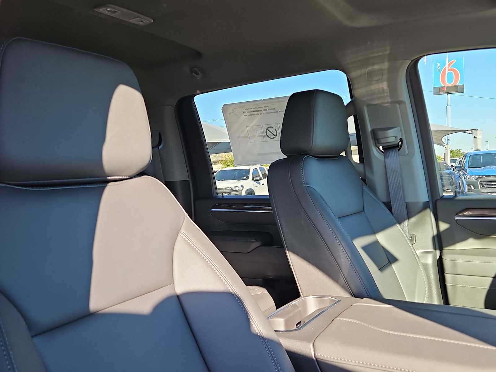 Thumbnail: 2026 Chevrolet Silverado 3500 - 18