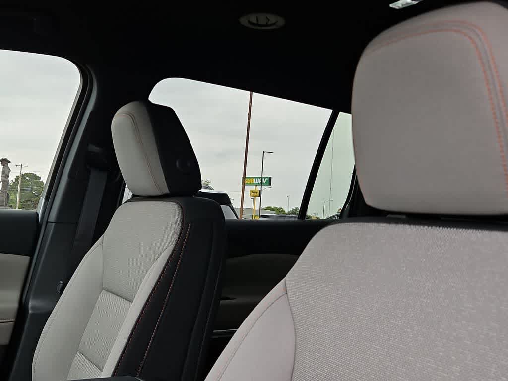 Thumbnail: 2026 Chevrolet Traverse - 15