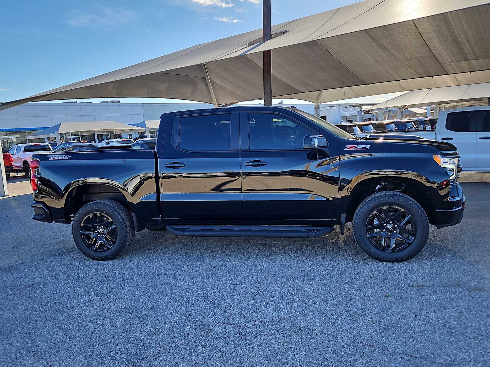 Thumbnail: 2026 Chevrolet Silverado 1500 - 9