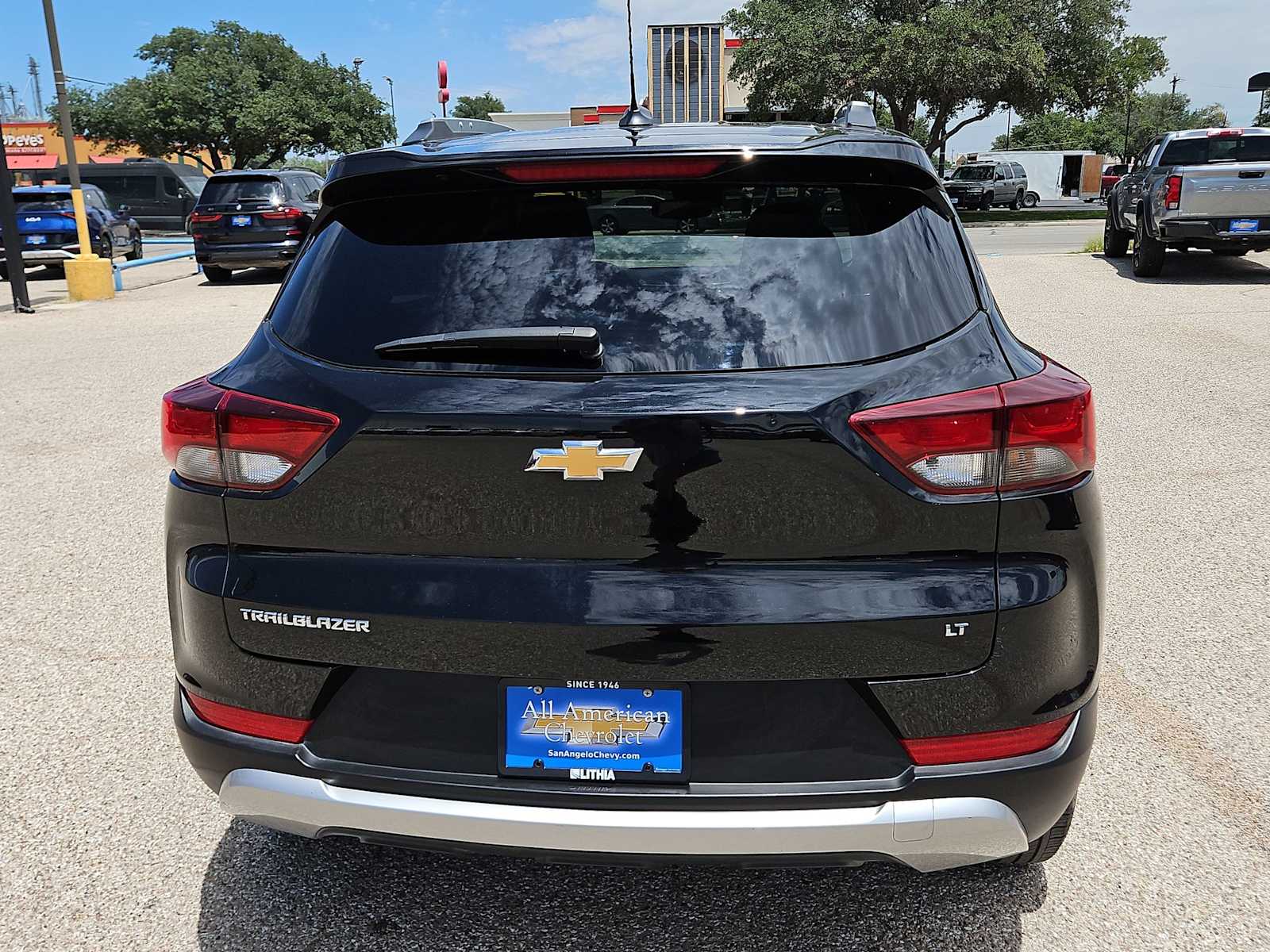 Thumbnail: 2023 Chevrolet TrailBlazer - 5
