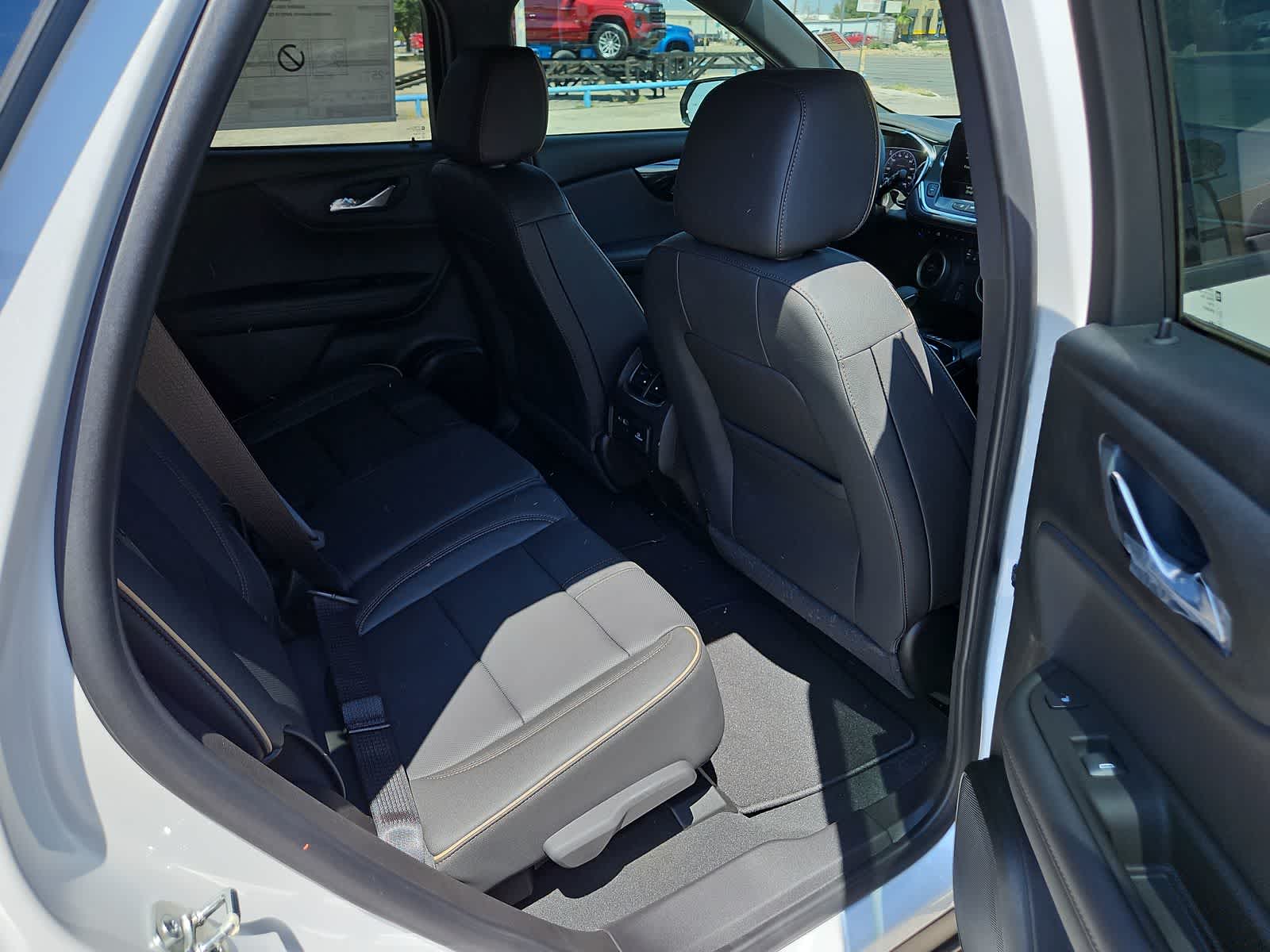 Thumbnail: 2024 Chevrolet Blazer - 21