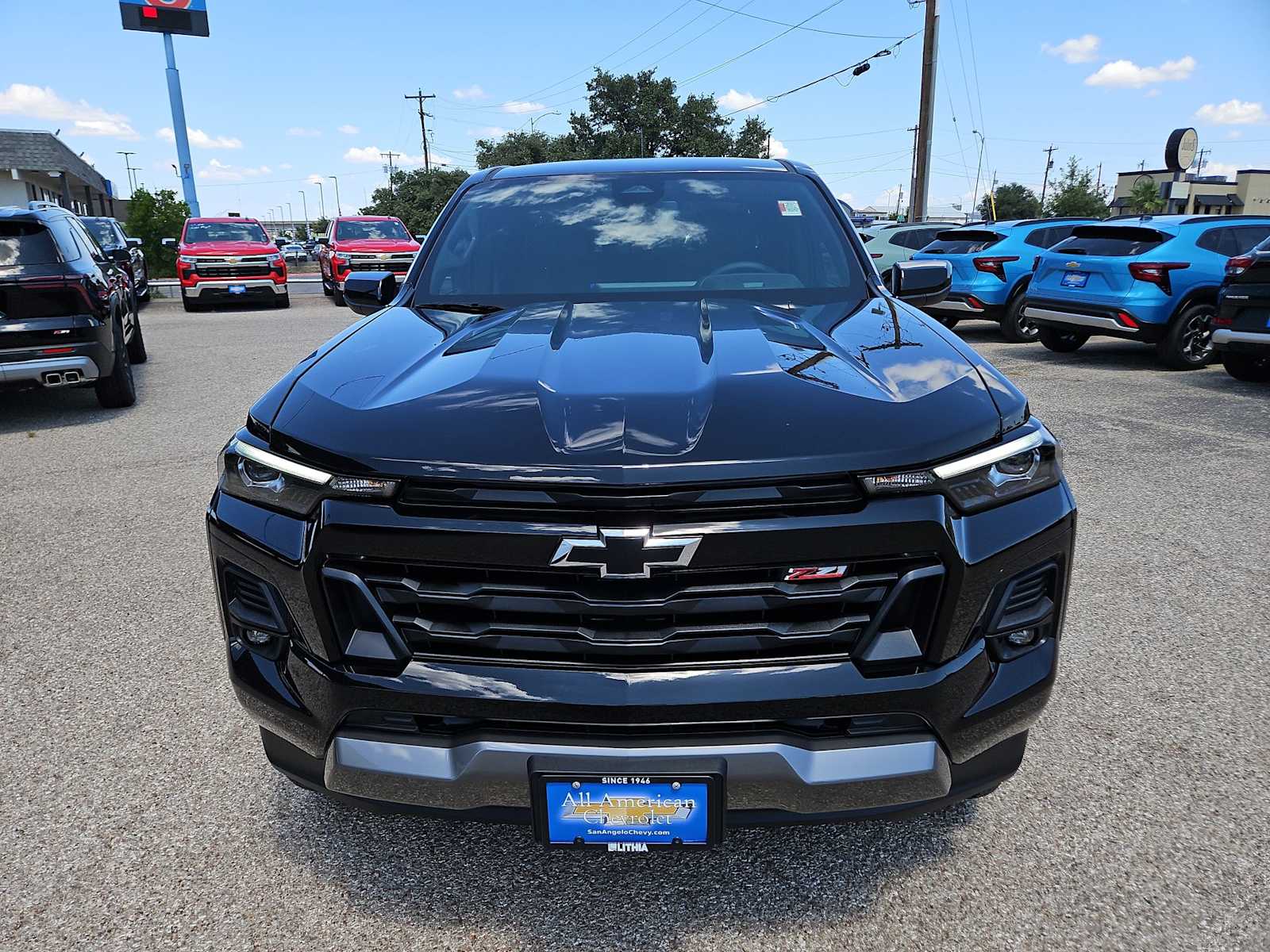 Thumbnail: 2026 Chevrolet Colorado - 14