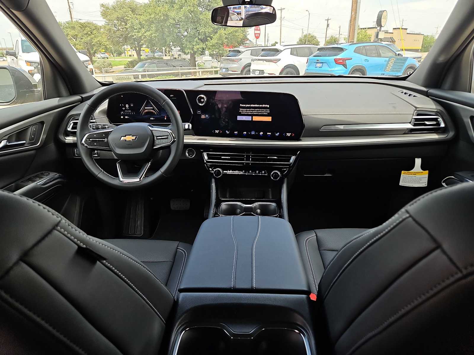Thumbnail: 2025 Chevrolet Traverse - 11