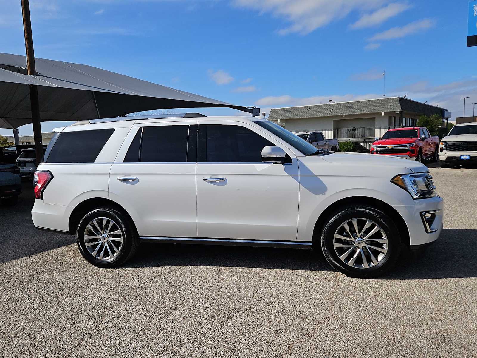 Thumbnail: 2018 Ford Expedition - 9