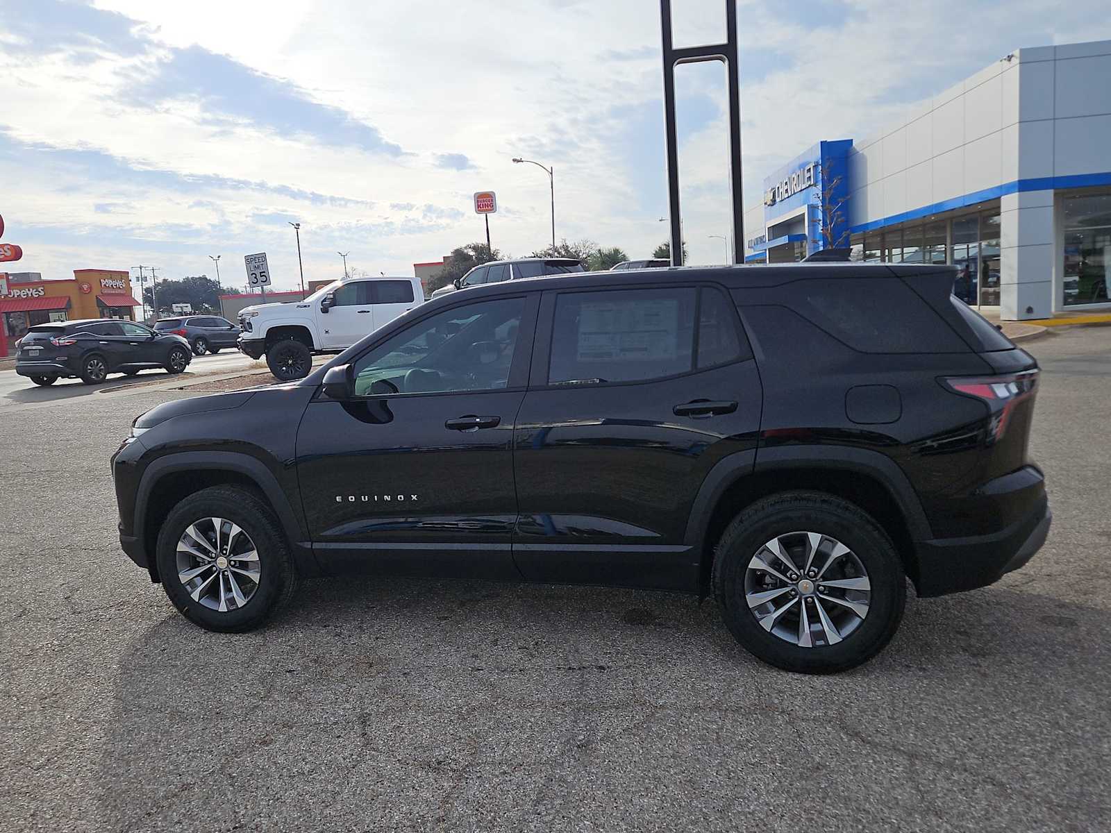 Thumbnail: 2026 Chevrolet Equinox - 5