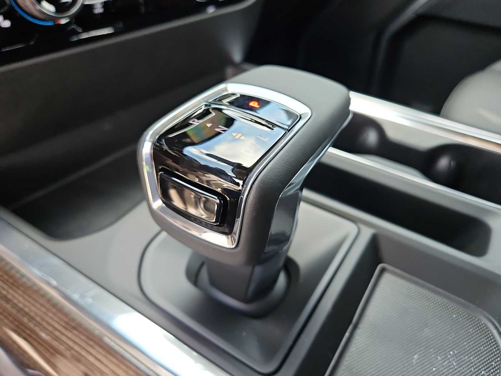 Thumbnail: 2026 Chevrolet Silverado 1500 - 21