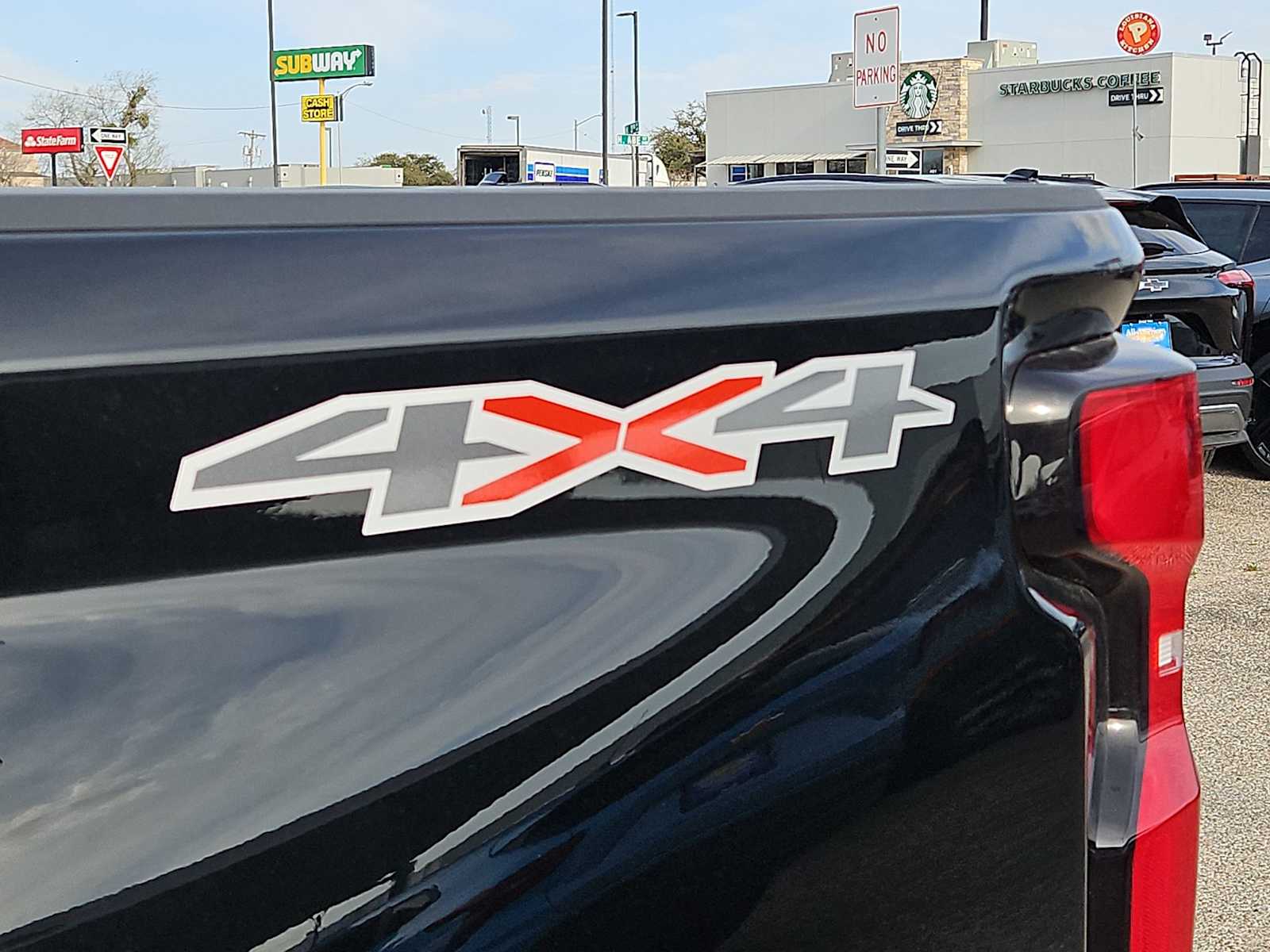 Thumbnail: 2024 Chevrolet Silverado 2500 - 12