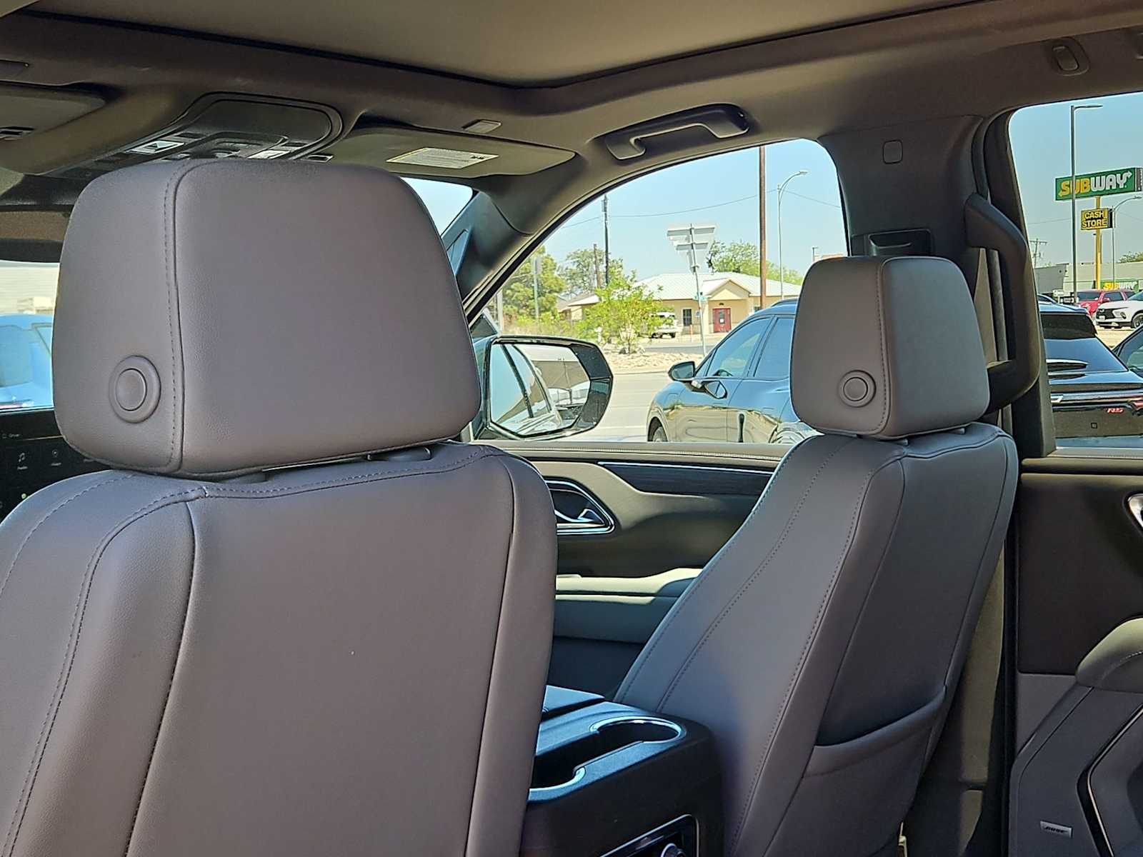 Thumbnail: 2024 Chevrolet Tahoe - 16