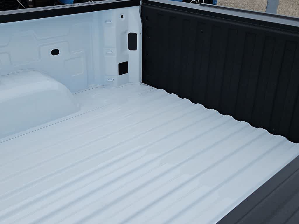 Thumbnail: 2026 Chevrolet Silverado 1500 - 22