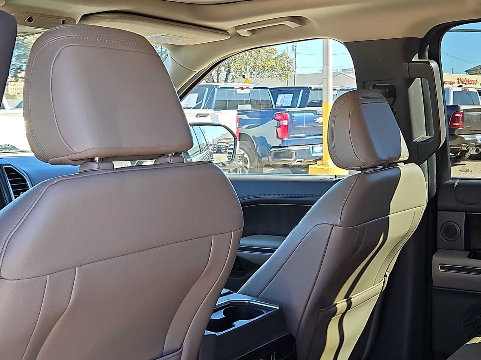 Thumbnail: 2021 Ford Expedition - 16