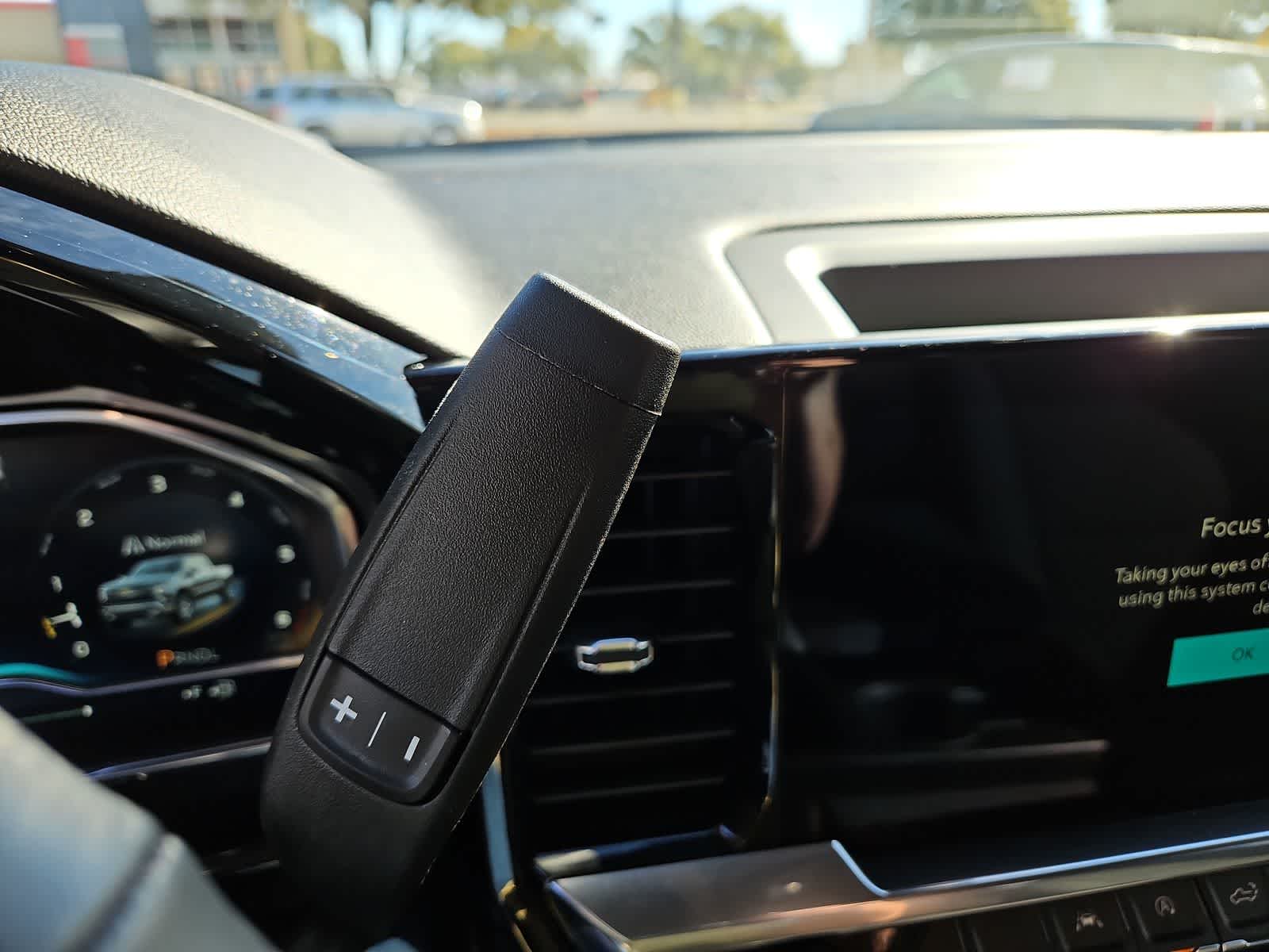 Thumbnail: 2023 Chevrolet Silverado 1500 - 25