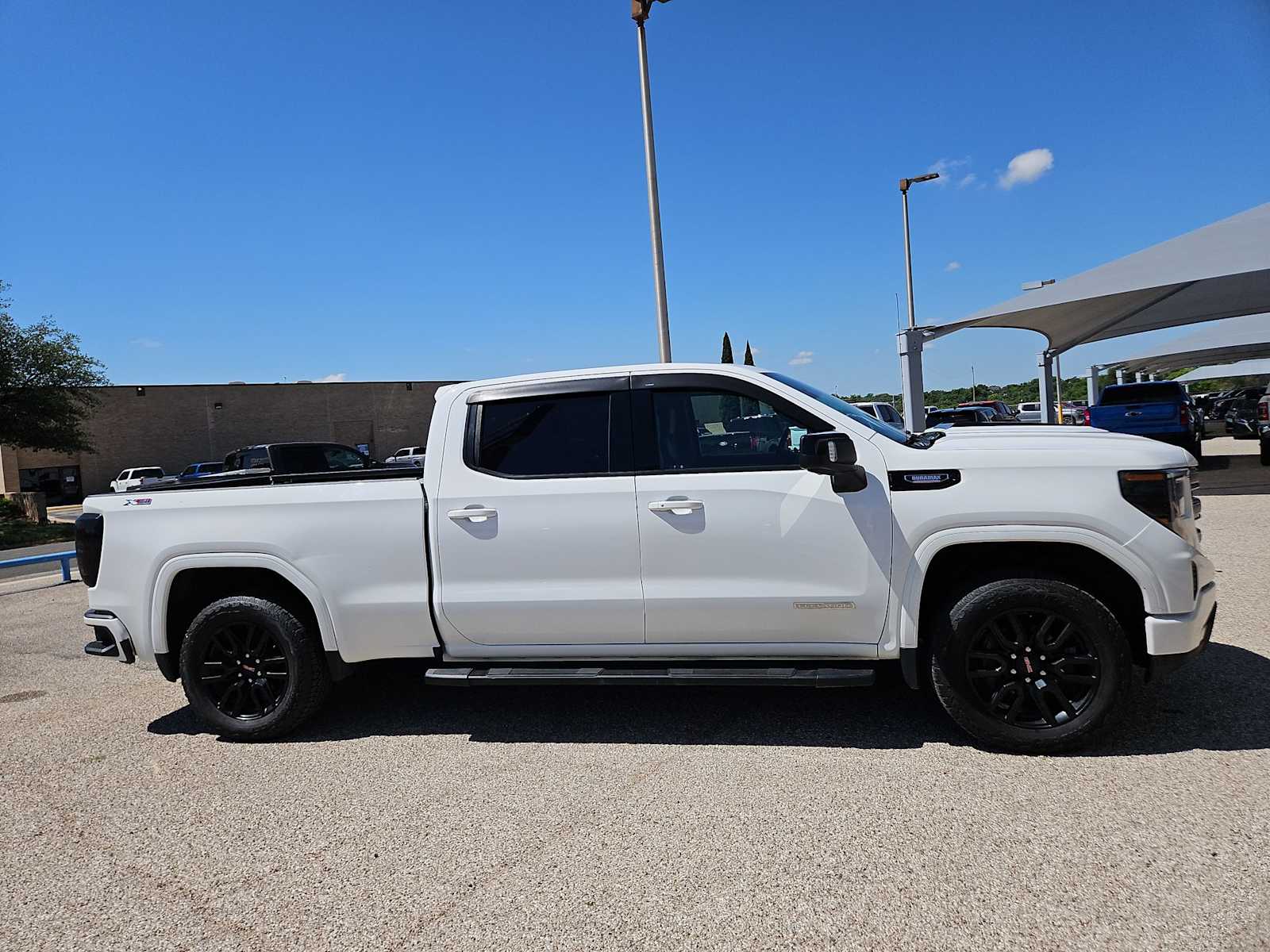 Thumbnail: 2022 GMC Sierra 1500 - 9