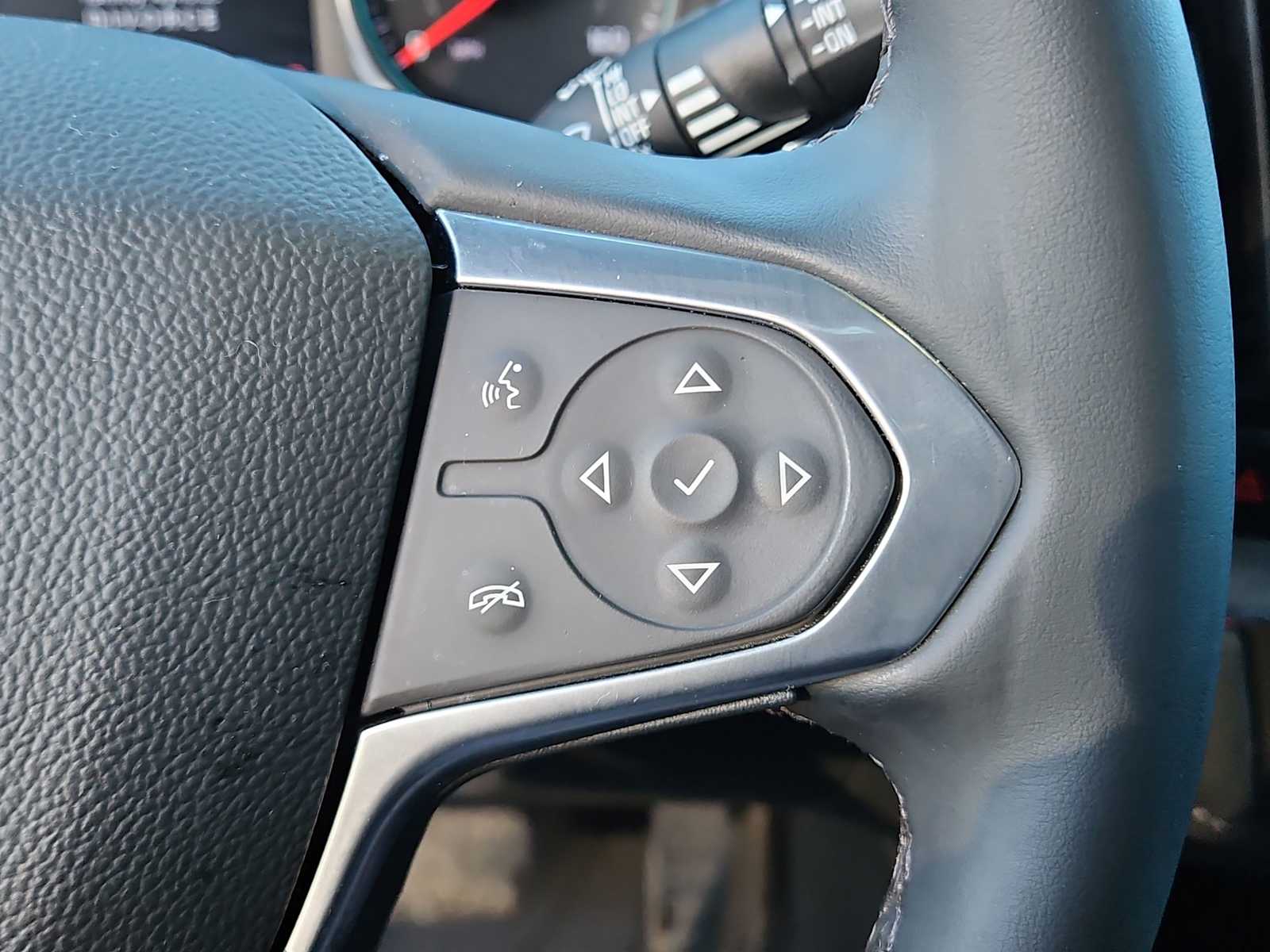 Thumbnail: 2023 Chevrolet Traverse - 21