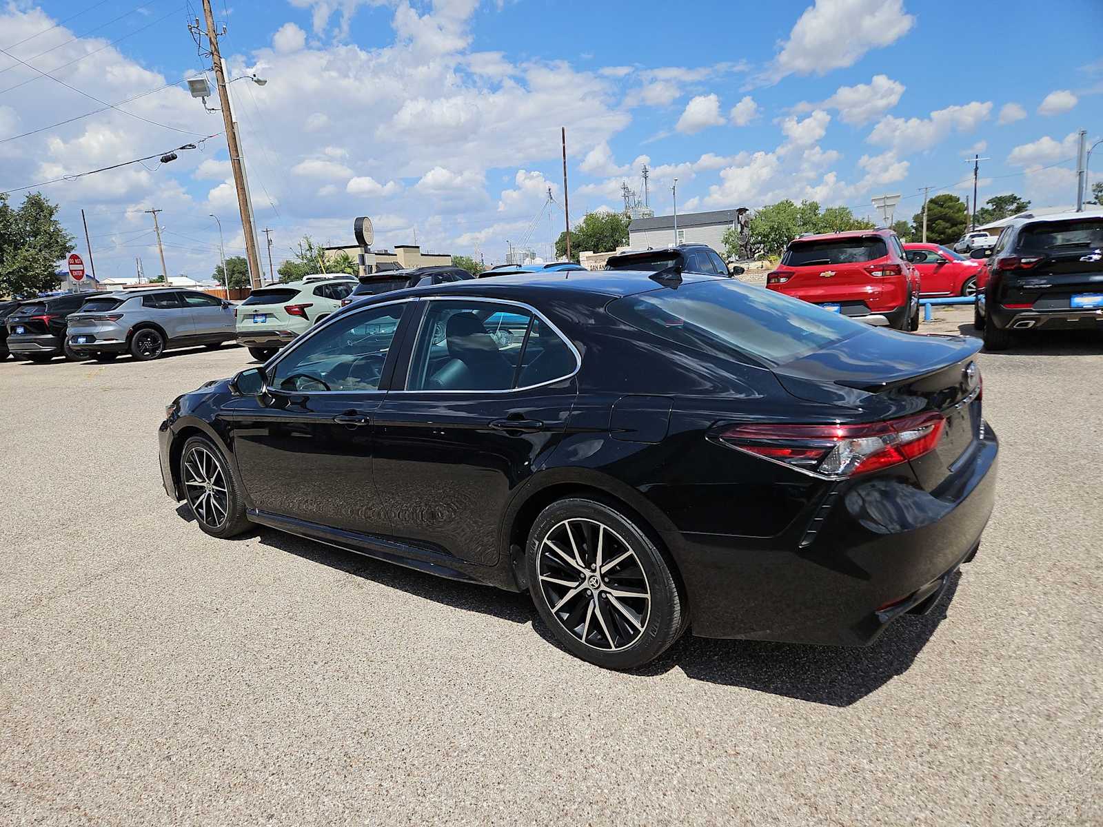 Thumbnail: 2021 Toyota Camry - 3