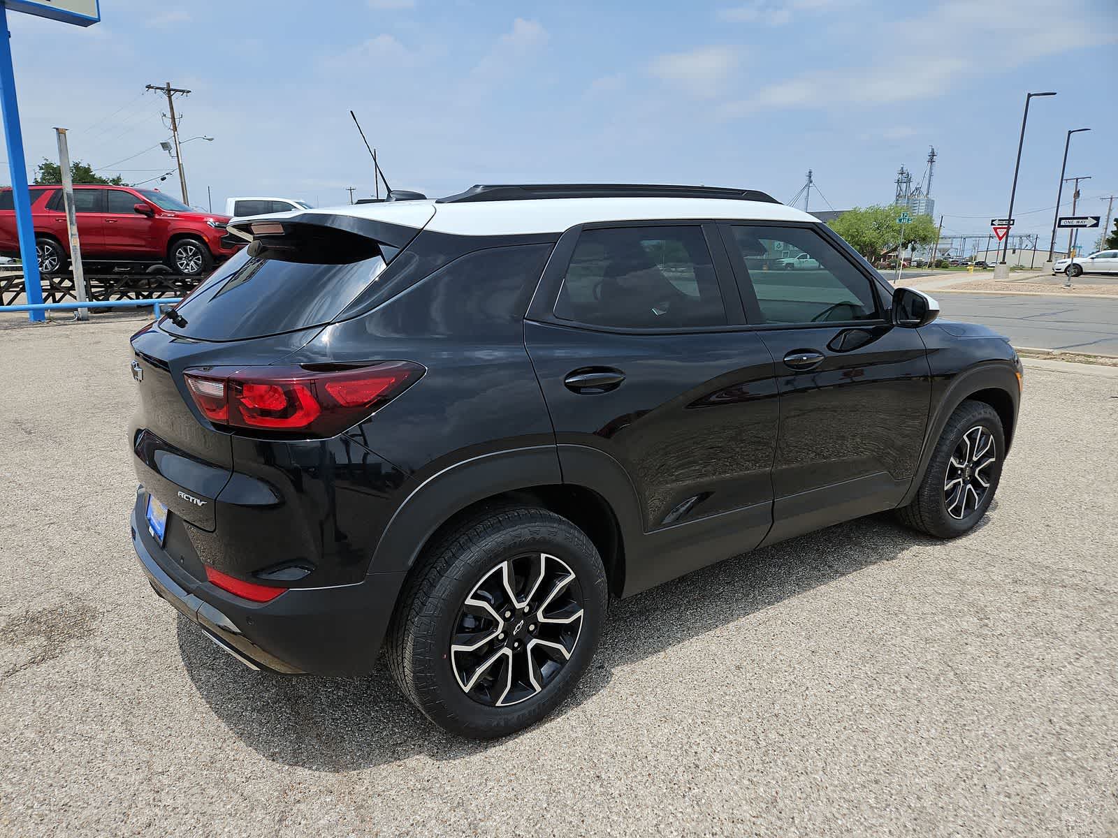 Thumbnail: 2024 Chevrolet TrailBlazer - 13