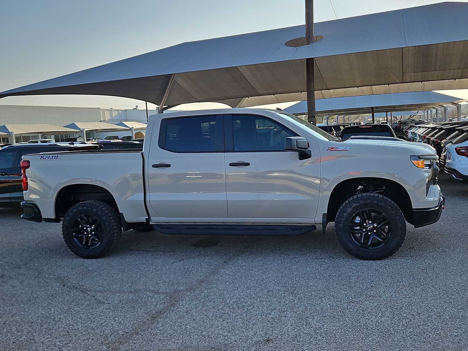 Thumbnail: 2026 Chevrolet Silverado 1500 - 9