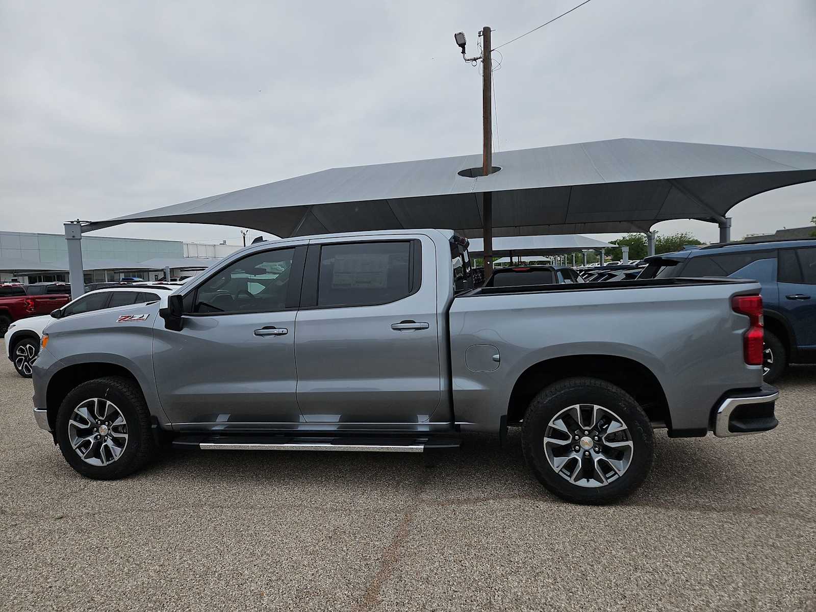 Thumbnail: 2026 Chevrolet Silverado 1500 - 5