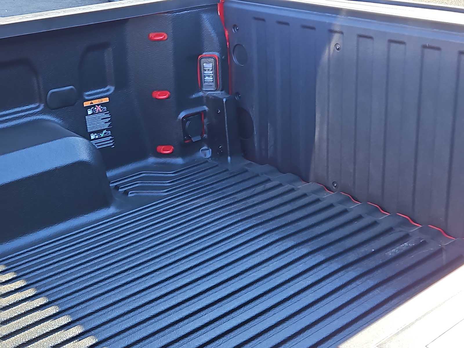 Thumbnail: 2026 Chevrolet Silverado 1500 - 23