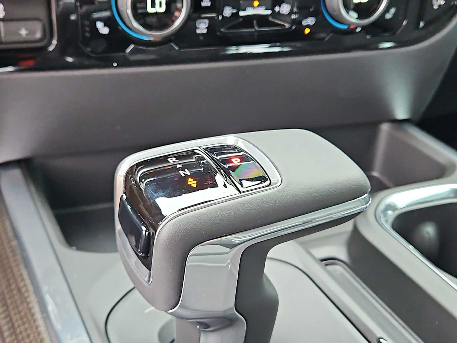 Thumbnail: 2026 Chevrolet Silverado 1500 - 21