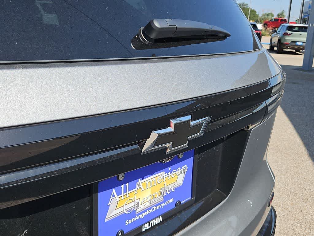 Thumbnail: 2026 Chevrolet Traverse - 10