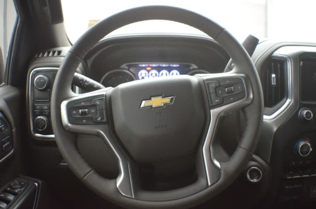 Thumbnail: 2020 Chevrolet Silverado 1500 - 22