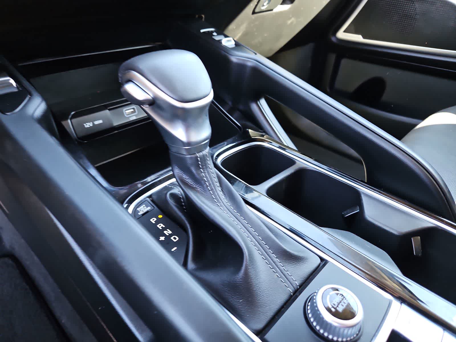 Thumbnail: 2021 Kia Telluride - 25