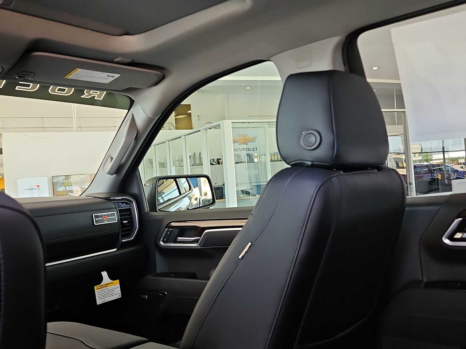 Thumbnail: 2026 Chevrolet Silverado 1500 - 14