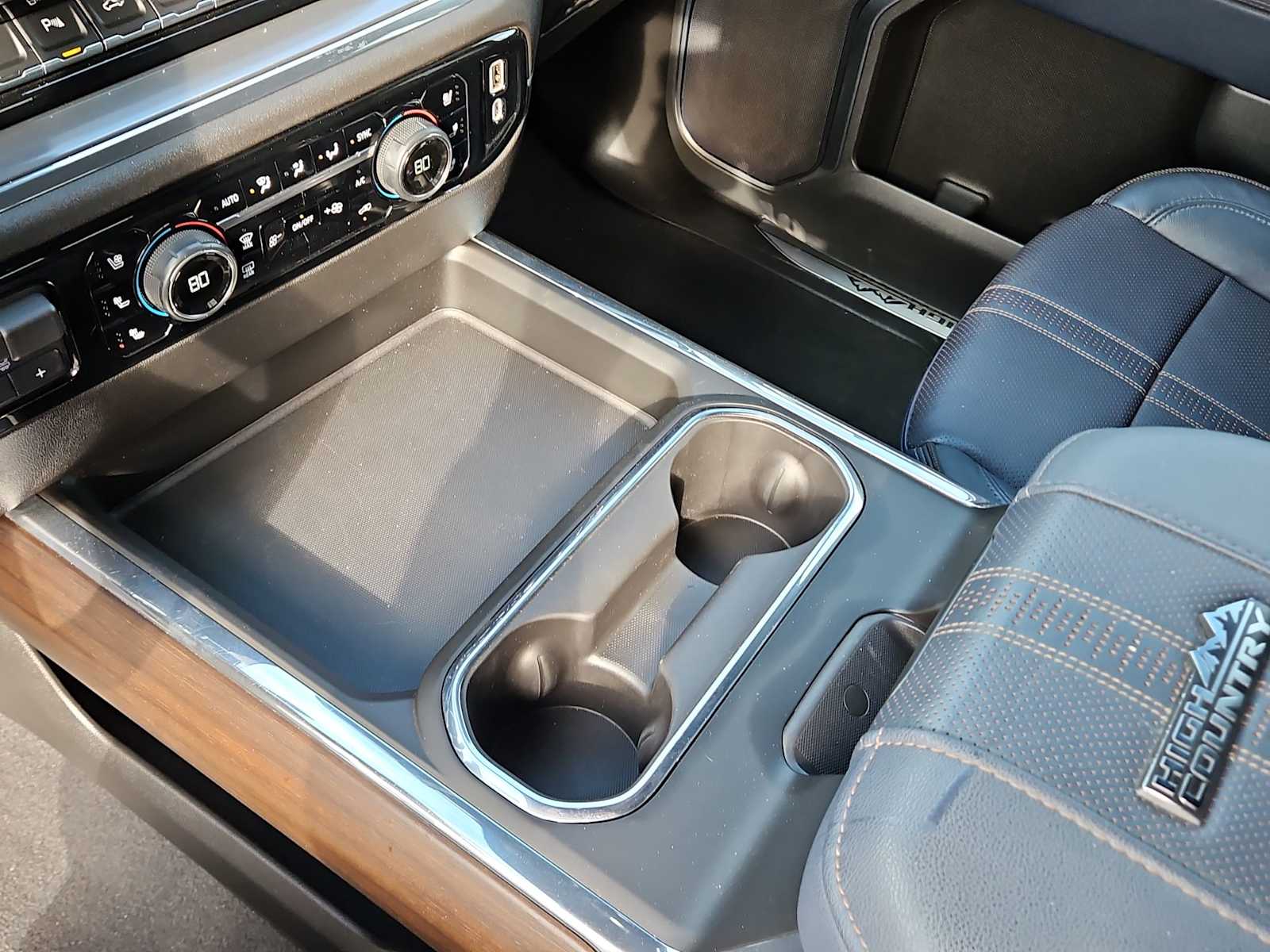 Thumbnail: 2024 Chevrolet Silverado 2500 - 20