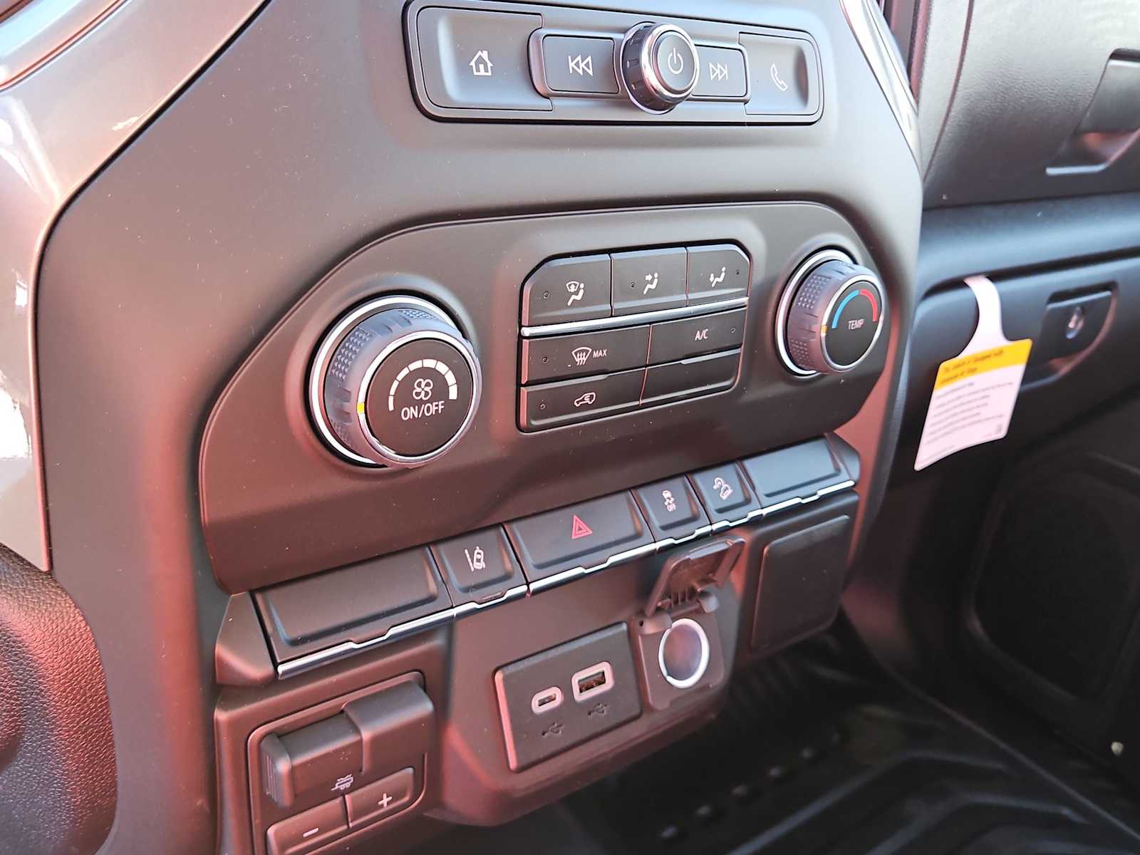 Thumbnail: 2026 Chevrolet Silverado 2500 - 24