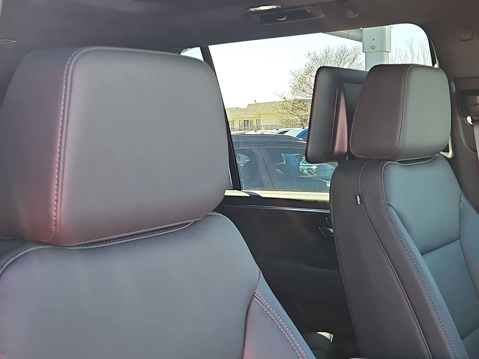 Thumbnail: 2026 Chevrolet Suburban - 18