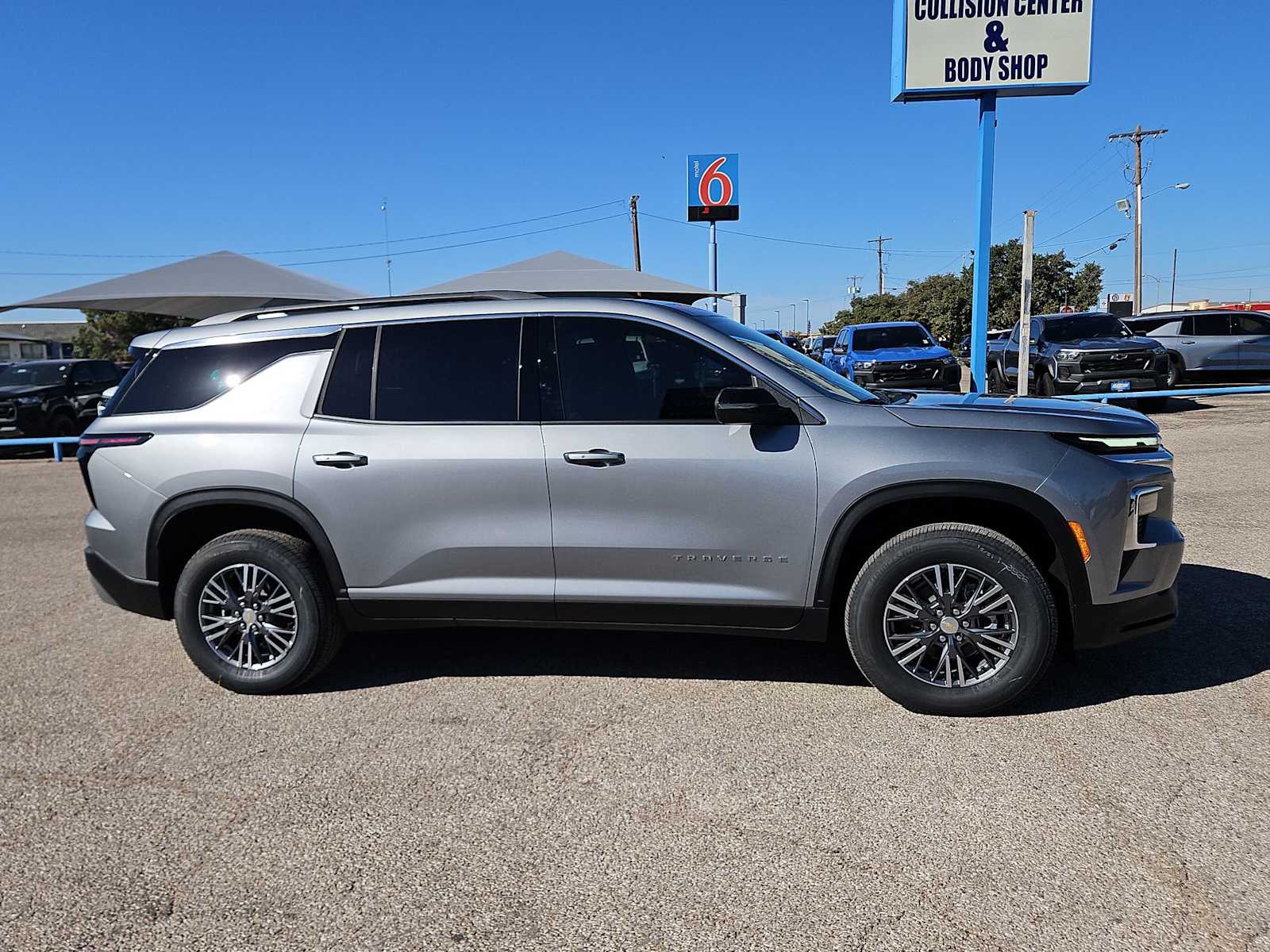 Thumbnail: 2026 Chevrolet Traverse - 8