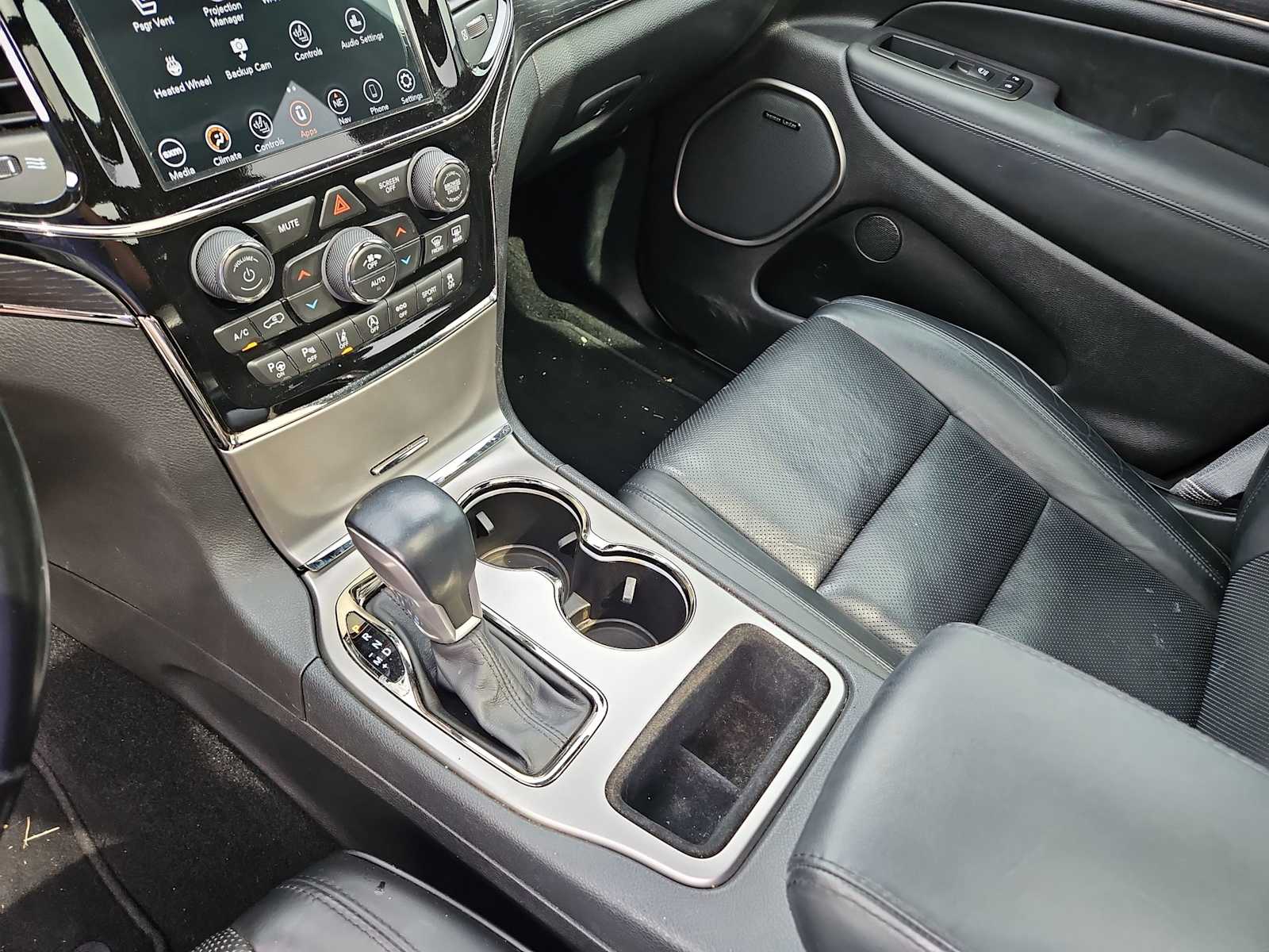 Thumbnail: 2021 Jeep Grand Cherokee - 24